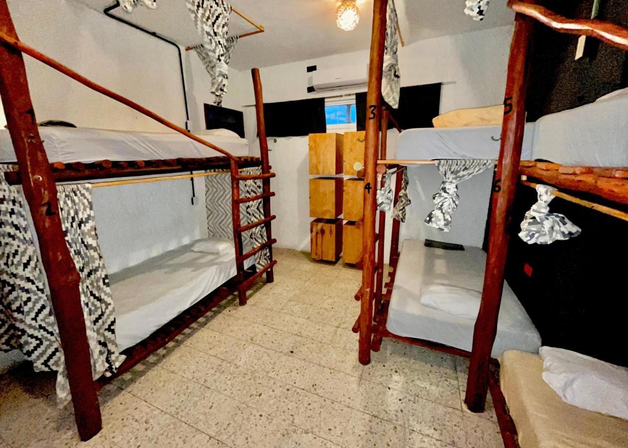Straw Hat Hostel & Rooftop Bar Tulum Exterior foto
